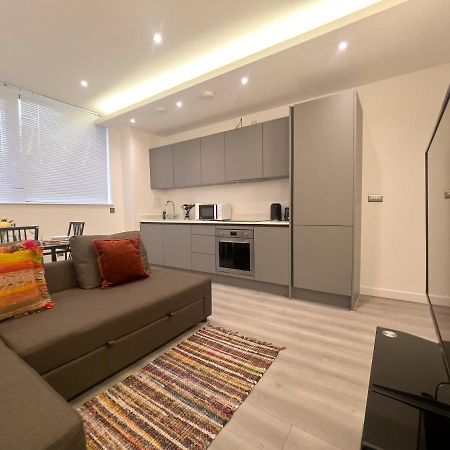 Lovely 2 Double Bedroom Flat With Free Parking - At The Atrium Mk Milton Keynes Luaran gambar