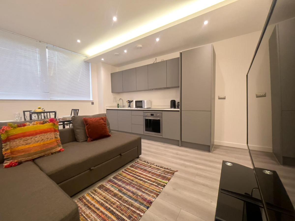 Lovely 2 Double Bedroom Flat With Free Parking - At The Atrium Mk Milton Keynes Luaran gambar