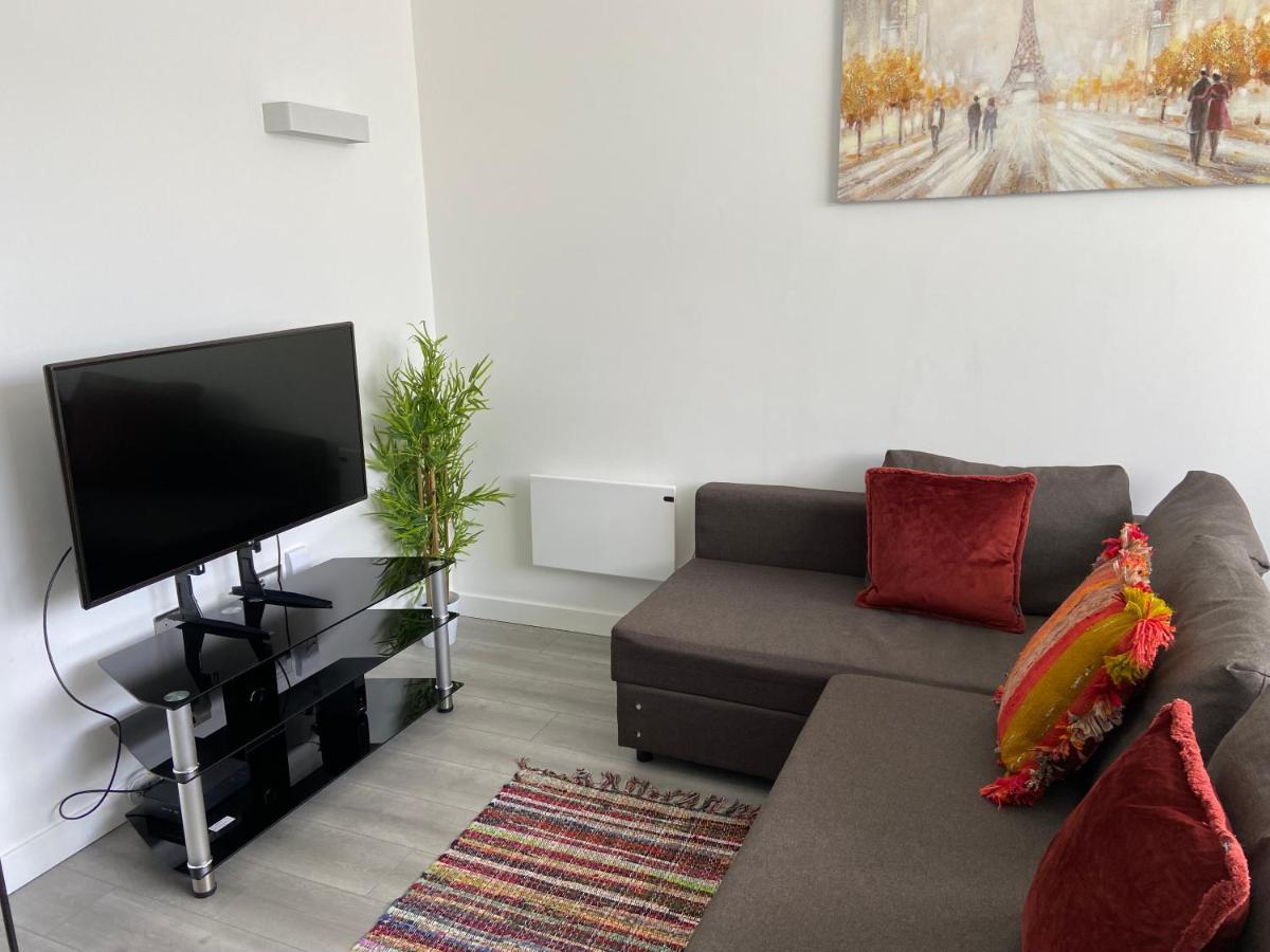 Lovely 2 Double Bedroom Flat With Free Parking - At The Atrium Mk Milton Keynes Luaran gambar