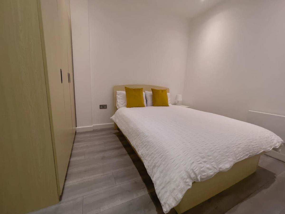 Lovely 2 Double Bedroom Flat With Free Parking - At The Atrium Mk Milton Keynes Luaran gambar