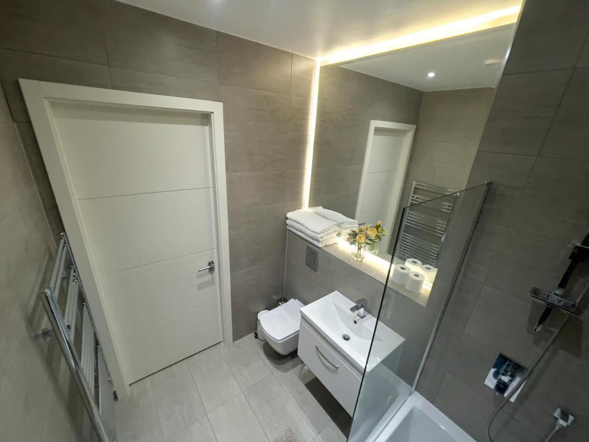 Lovely 2 Double Bedroom Flat With Free Parking - At The Atrium Mk Milton Keynes Luaran gambar