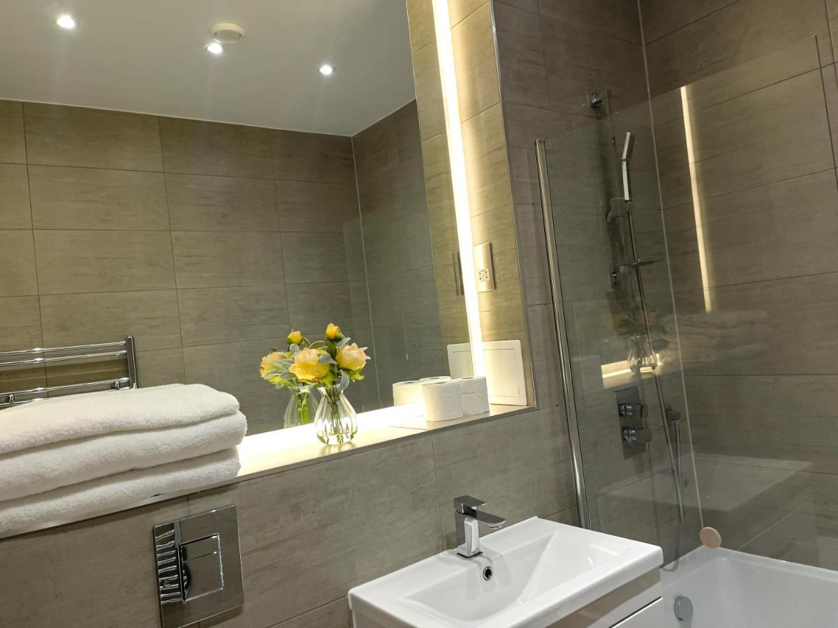 Lovely 2 Double Bedroom Flat With Free Parking - At The Atrium Mk Milton Keynes Luaran gambar