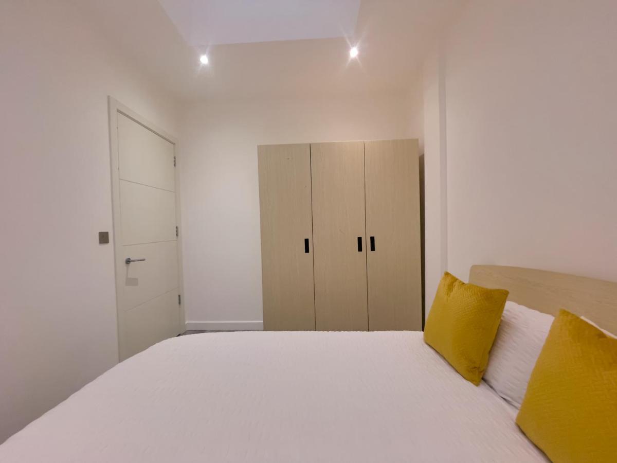 Lovely 2 Double Bedroom Flat With Free Parking - At The Atrium Mk Milton Keynes Luaran gambar